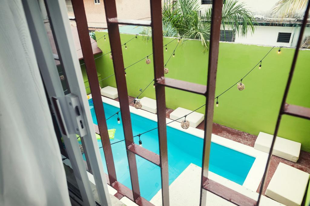 The Arrival Hostal Cancún Exteriör bild